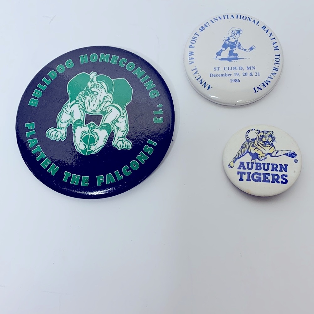 Vintage Pin Bundle | Minnesota Vikings Pro Football Hall Of Fame 1988 Alan Page - Picture 2 of 5